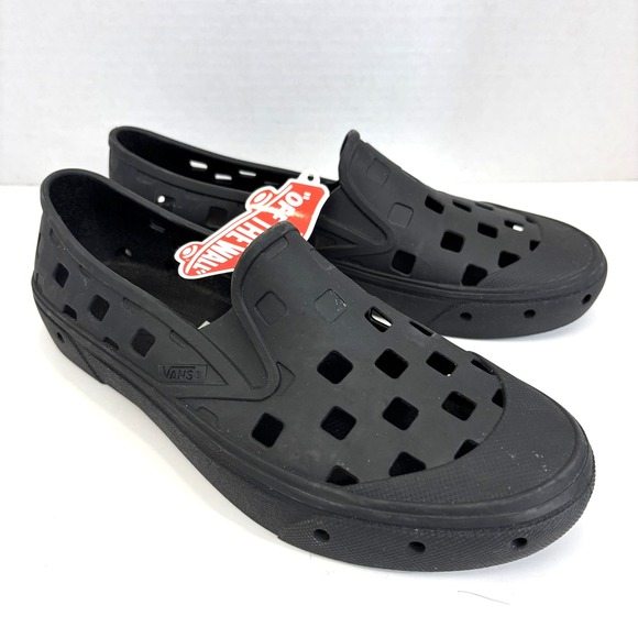 Vans Shoes - NWT Vans Beach Water Shoes Womens 7.5 Black Ventilated Rubber UA SlipOn TRK